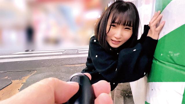 人生初の羞恥プレイでまさかのエロスイッチオン！素人美少女とリモコンバイブお散歩人混みの中ビクビク震えてイキまくってしまう女子たち！かなさんまいさん サンプル画像 4