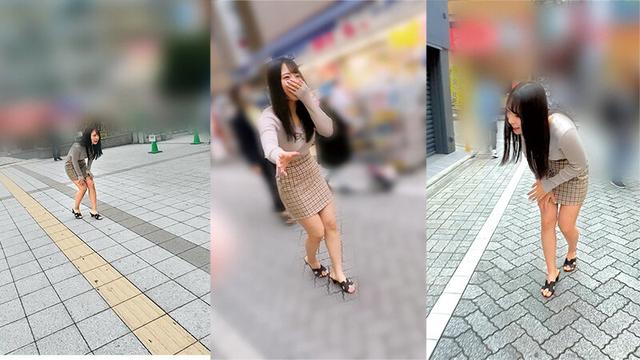 人生初の羞恥プレイでまさかのエロスイッチオン！素人美少女とリモコンバイブお散歩人混みの中ビクビク震えてイキまくってしまう女子たち！かなさんまいさん サンプル画像 7