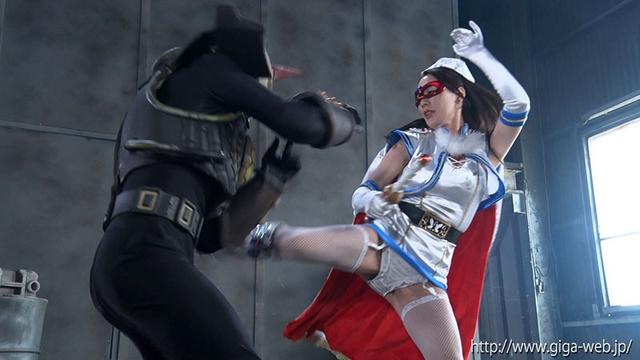 美魔女仮面アラフォンテーヌ 伊東沙蘭 サンプル画像 1