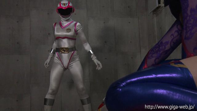 妖艶小悪魔女幹部ヒーロー陥落 ～弄ばれた紅き純情戦士～ 音琴るい サンプル画像 6