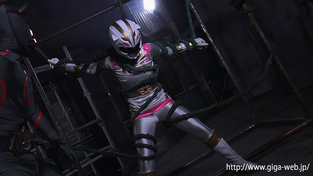 スーパーヒロイン絶体絶命！！Vol.74 ～ワイルドホワイト 壮絶大ピンチ！！～ 琴音芽衣 サンプル画像 12