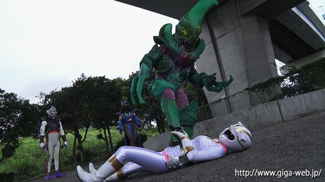 スーパーヒロイン絶体絶命！！Vol.74 ～ワイルドホワイト 壮絶大ピンチ！！～ 琴音芽衣 サンプル画像 8