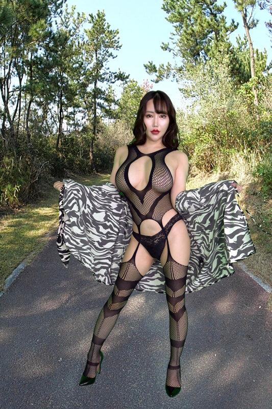 【VR】「ギリギリ着エロVR 露出狂の女」 見られたい願望強めの暴走爆乳痴女 小町ねね サンプル画像 2