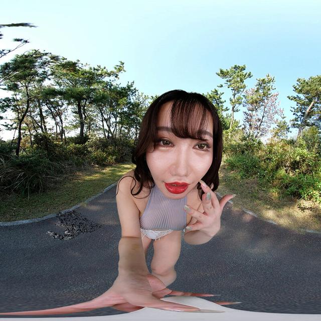【VR】「ギリギリ着エロVR 露出狂の女」 見られたい願望強めの暴走爆乳痴女 小町ねね サンプル画像 6