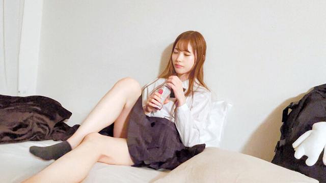 【裏垢制服素人】アイドル級にかわいい天使に生でハメて中出し。色白・潮吹き・デカ尻なんでもありの豪華内容。 サンプル画像 11