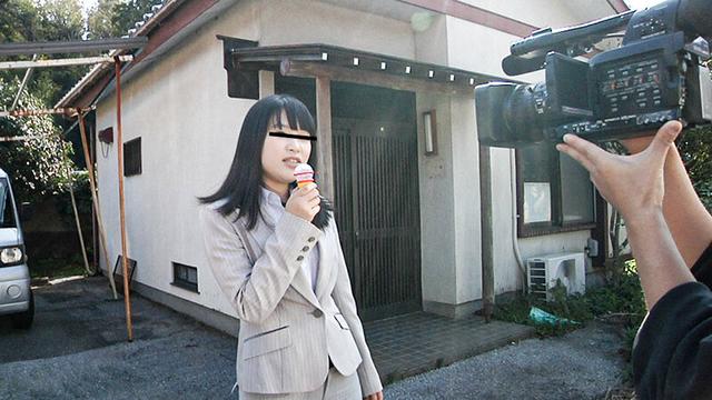 お蔵入り放送事故流出！お漏らし地方女子リポーター サンプル画像 6