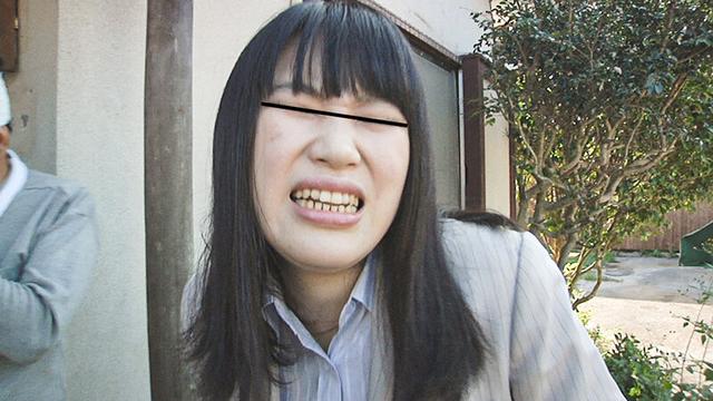 お蔵入り放送事故流出！お漏らし地方女子リポーター サンプル画像 9