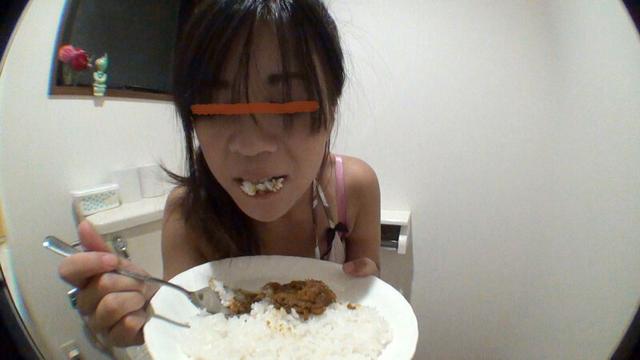昨日食べた物をもう一度食べる！脱糞カレーライス！ サンプル画像 10
