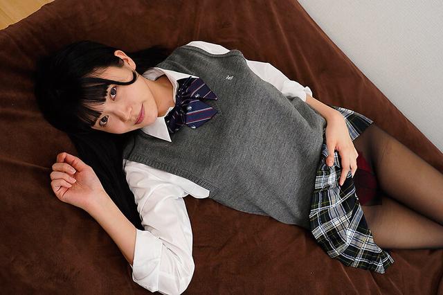 パンストの誘惑 夏木りん サンプル画像 16