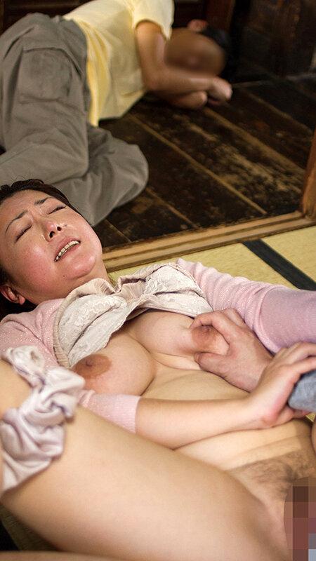 誰にも言えないあの日の出来事 無防備すぎた美熟女たち 36人8時間永久保存版 サンプル画像 1