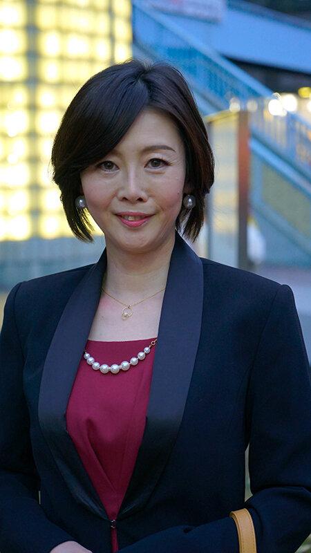 ラグジュアリーエロス 清楚で品良くセレブな熟女たち ナンパ中出し12人4時間SP15 サンプル画像 8