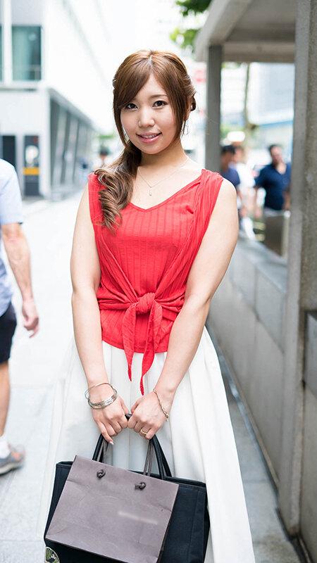 「あの人（旦那）が相手してくれないから…」 言い訳妻の浮気心 女盛りの肉体を持て余す我慢出来ない淫乱熟女 12人4時間6 サンプル画像 17
