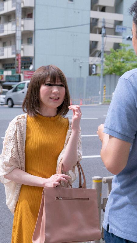 こういう女を狙え！！ 絶対ヤレる人妻ナンパ ヤリたい盛りの既婚者たち ナンパ中出し12人4時間@08 サンプル画像 1