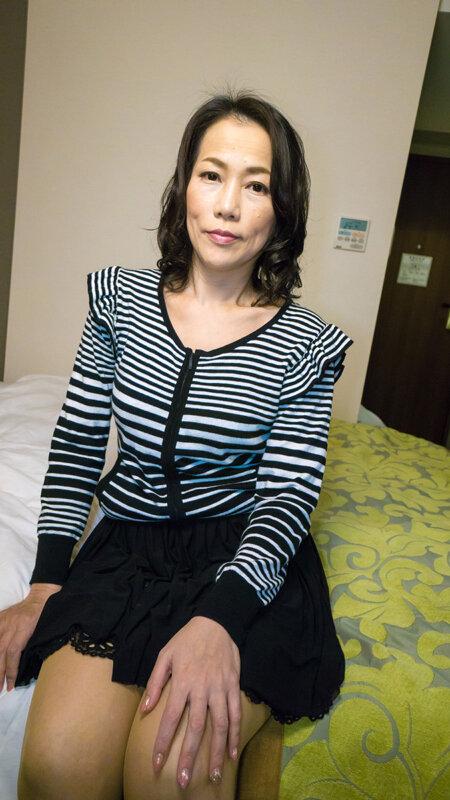 いくつになってもオンナです（ハート） 濃厚でエロすぎるSEX！ グイグイ自ら求めるマエムキ熟女 12人240分3 サンプル画像 1