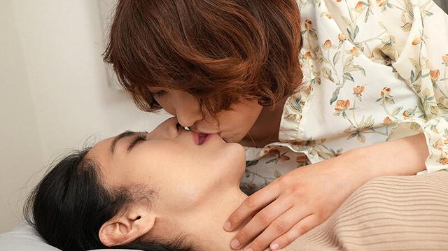 帰ってきた息子は男の娘！ 息子に興奮を覚える父と姉の近親相姦 サンプル画像 3