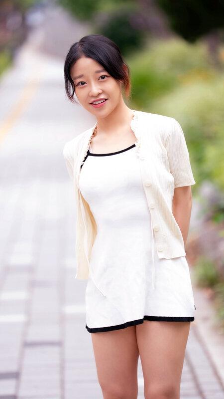～韓国の街角から～ ま、まぶしいッス！ 光り輝く神美脚 愛らしいキャラクター 美意識高すぎ完璧ボディ 韓国が誇るエロ過ぎ最強美女とナンパ＆SEX交流！ 3人ゲット サンプル画像 9