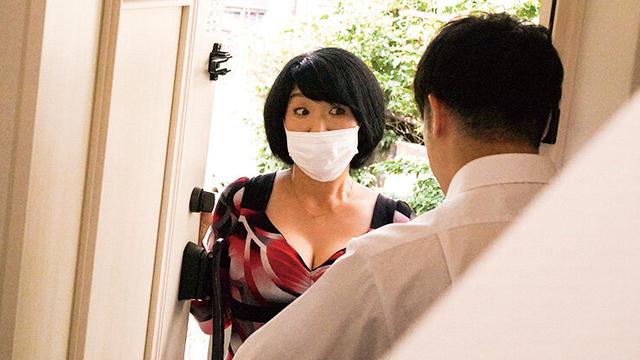 デリヘル呼んだらまさかの！上司が…【上島美都子】 サンプル画像 1
