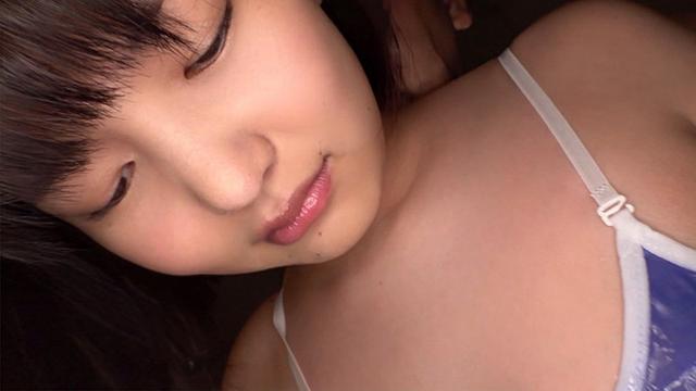 お母さんに「ここで待ちなさい」と言われて… 合原槻羽 サンプル画像 9