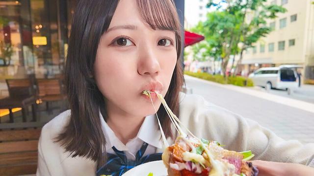 「ヒマしてるなら、一緒に遊びませんか？」こんな可愛い子が俺を逆ナン！？あざと可愛い痴女J系が発情しながら迫ってきてイチャラブ中出しSEX（メスガキ17） 小野寺舞 サンプル画像 1