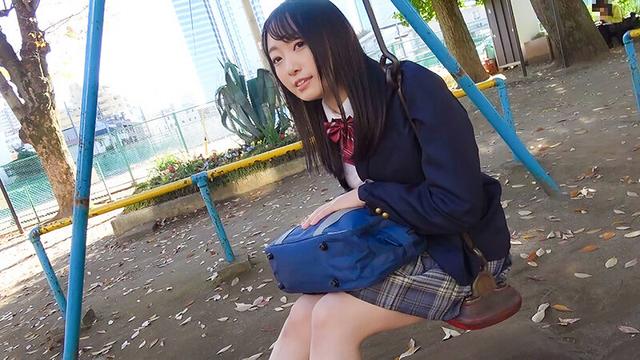 デカチンにNTRされた女子校生 僕の大好きな165cmでEカップの巨乳な彼女をバイト先のデカチン大学生に寝取られ中出しされた！ F-NTR2 ゆゆ165cm Eカップ 江澄ゆゆ サンプル画像 1