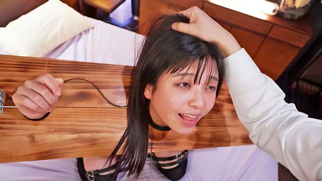 上納システムの餌食になった新卒不動産営業OL 賄賂は未発達の新鮮なアナル！怒涛の3Pで調教イラマ 3穴ブッ挿し中出し！絶望白目絶頂メス奴●堕ち アナル美少女いくら 海野いくら サンプル画像 8