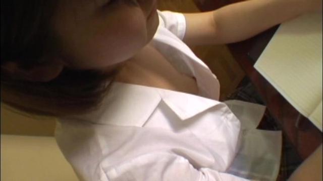 クールビズでスクブラ全開！乳首が見えている今どきJ○盗撮 サンプル画像 6