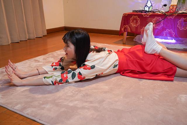 客から金をだまし取るインチキイタコ 沙月ふみの サンプル画像 5