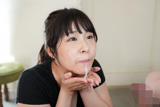 義父に寝取られて妊娠までしてしまったミニ系エロ妻 桐谷すずね サンプル画像 12