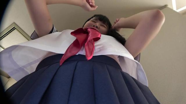 セーラー服を濡らさないで、嫌よ雨よ天気予報が外れて… サンプル画像 2