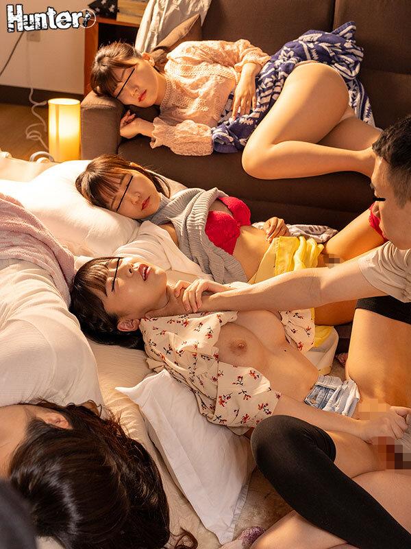 彼女の親友たちが寝ている間にスローピストンで次々犯し続けるサイレントレ×プBEST 被害者9名4時間 サンプル画像 1