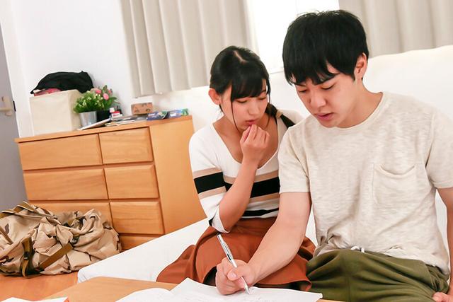 『今度はわたし…本気出して動くよ！？』超真面目な姉がボクのデカチンでド淫乱に豹変！超高速ピストン騎乗位で抜かずの5連続中出し！最初は手加減して動いていたみたい！！宇流木さら サンプル画像 4