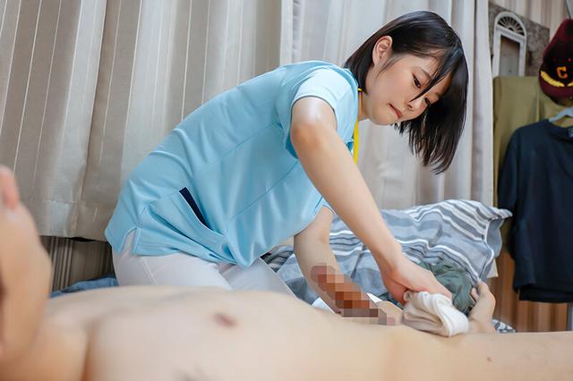 思い切ってデカチンフル勃起を見せつけたらヤレるのか！？自宅に出張介護士を呼んだら気弱で優しい美人介護士がやってきた！甘えまくってもセクハラしまくっても嫌がらないから思い切ってデカチンフル勃起を見せつけたら… 如月ゆの サンプル画像 4