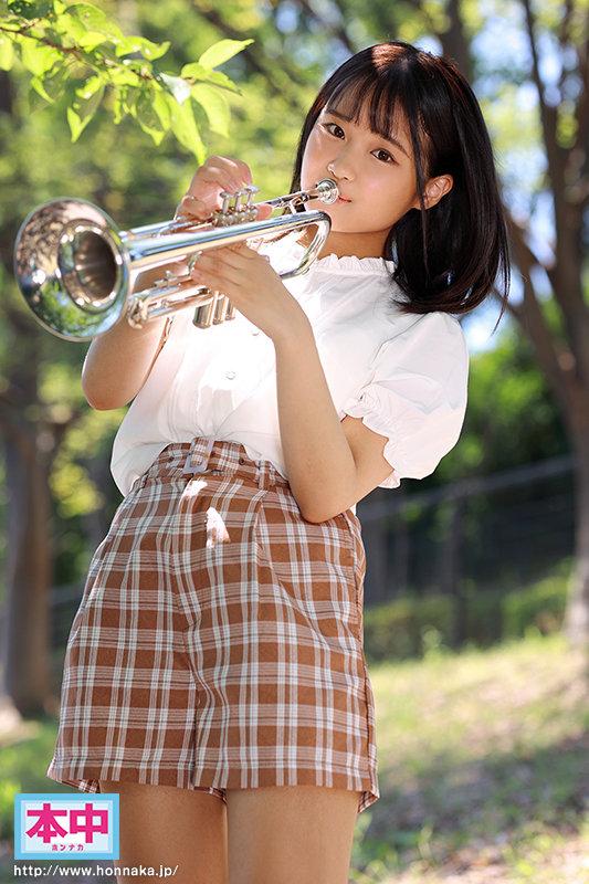 新人18歳 身長は145センチの小さな身体 小麦肌の敏感ミニマム中出しAVデビュー 葉山美音 サンプル画像 1