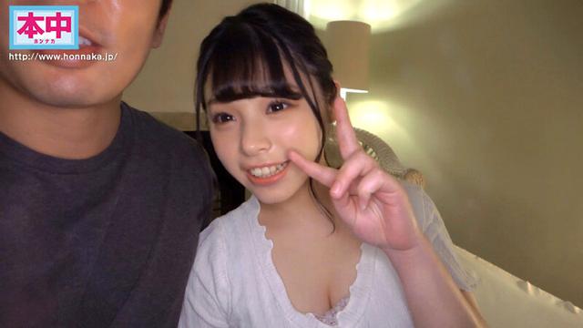 新人 18歳 明るい笑顔のお目目クリクリぷにぷにキュートな関西美少女 女子大生本物中出しAVDebut 彩芽くるみ サンプル画像 7