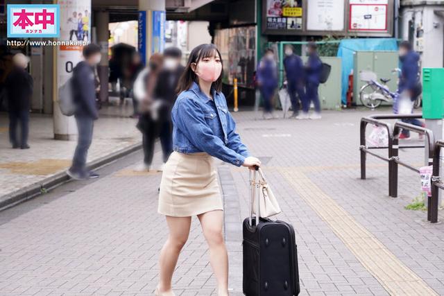 新人 SEXの探求心がすごい！絶賛中イキ特訓中、プライベートでは体験できない7つの願望を叶えるために中出しAVデビュー！！ 織田花純 サンプル画像 1