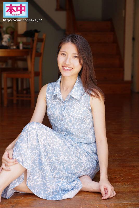 新人 騎乗位大好き乳首ビンビンスレンダー母乳人妻が中出しAVデビュー CHIYU サンプル画像 1