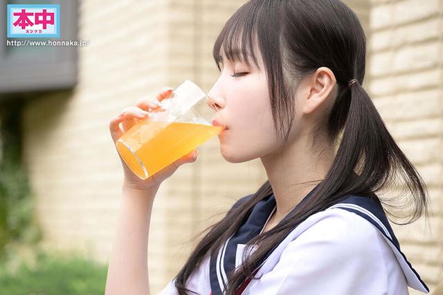 睡姦幼い頃から見守ってきた姪のカラダ。汚れを知らない純朴少女を薬で眠らせ叔父ち●こを何度もぶっ挿し種付けプレスで中出しおま●こ開発 香水じゅん サンプル画像 2