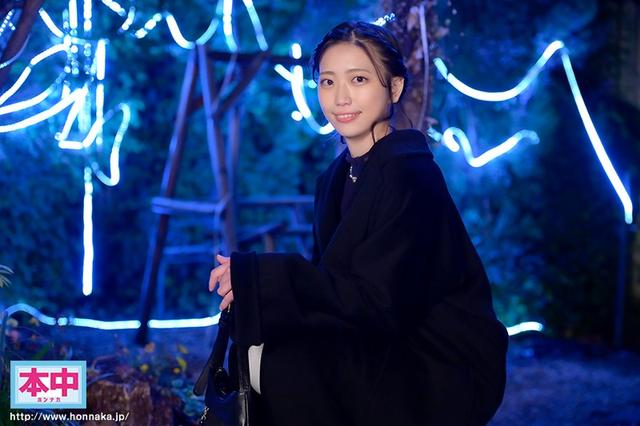 新人 表の顔は上品でおしとやかなお姉さん、裏の顔は毎日しないと気が済まない淫乱女、 ただSEXが好きで応募してきた元モデル超スレンダー美女が中出しAVデビュー 雪野ひかり サンプル画像 1