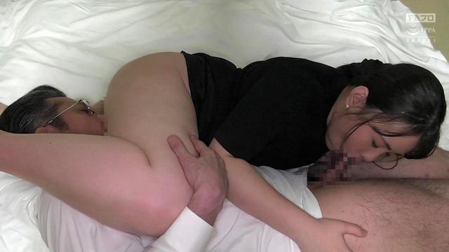 未亡人 喪服を汚す 夫が死んで忍び寄る義父・義弟 涼城りおな サンプル画像 10