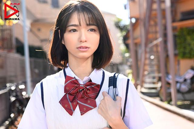 乳首を弄ると胸が大きくなるって、おじさんが教えてくれたから… 倉本すみれ サンプル画像 9