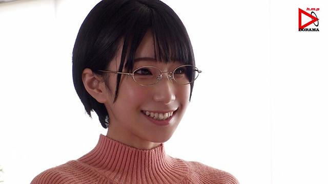 バイト先で一目惚れした地味だけど清楚な文系女子のお姉さんが、実はタトゥーだらけで底無し性欲の痴女だった…僕は童貞を奪われてとろける様な沼SEXにハマっていった 柊ゆうき サンプル画像 1
