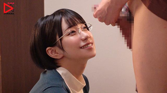 バイト先で一目惚れした地味だけど清楚な文系女子のお姉さんが、実はタトゥーだらけで底無し性欲の痴女だった…僕は童貞を奪われてとろける様な沼SEXにハマっていった 柊ゆうき サンプル画像 7