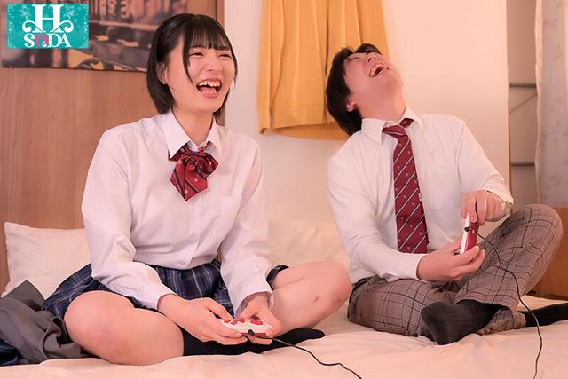 君が告白を手伝ってと言ったあの日を忘れない。両想いだった僕らはすれ違い、別々の男女と付き合い、心から叫んだ。 虹村ゆみ サンプル画像 7