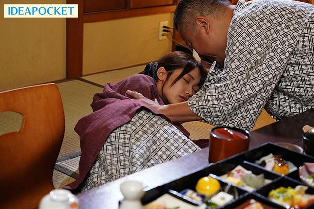 死ぬほど大嫌いな上司と出張先の温泉旅館でまさかの相部屋に…醜い絶倫おやじに何度も何度もイカされてしまった私。 長浜みつり サンプル画像 7