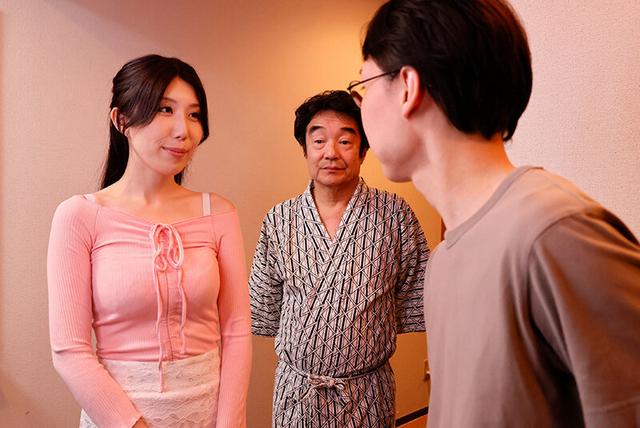 絶倫義父と貞淑倅嫁の汗だくべろキス禁断性交 谷あづさ サンプル画像 9