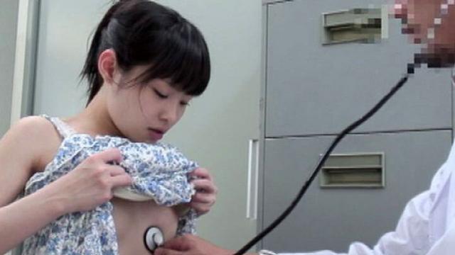 小児科医による卑猥行為の流出映像4時間7 25人 サンプル画像 9