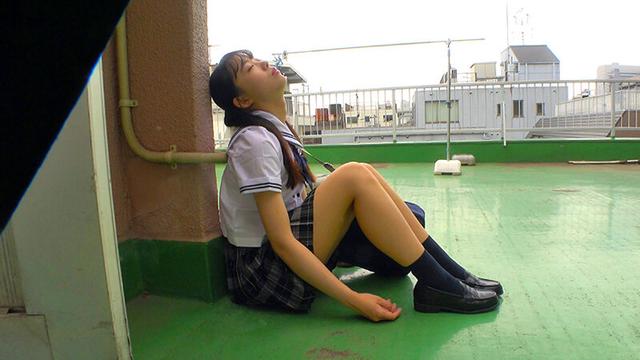 撮人犯が猥褻目的で炉利メス拾いました。 口封じの精飲6発と膣出し4発いいなり調教www 篠宮花音 サンプル画像 3