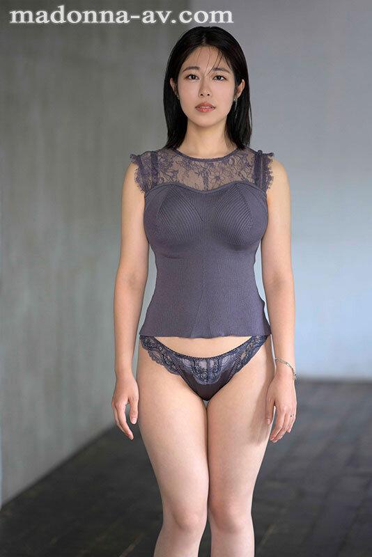 ケダモノの原石 澄河美花 30歳 AV DEBUT 清楚な仮面を脱ぎ捨てて卑猥に輝く性豪新人 サンプル画像 2
