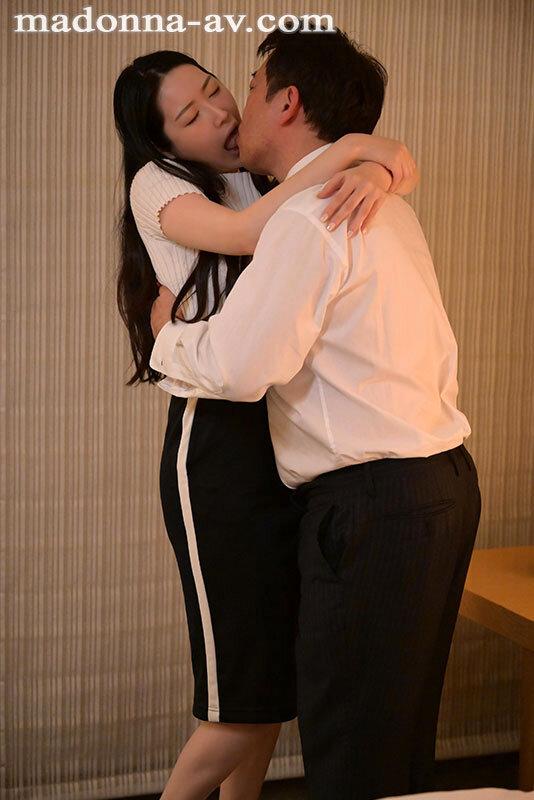 神が与えし、顔面国宝―。 Madonna電撃移籍 朝日りお 大人の色気が溢れる野獣ベロキスSEX3本番 サンプル画像 7