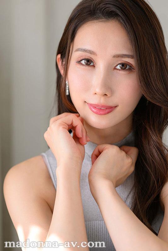 上品…、清楚…、《淫ら》に豹変。 京香栞 38歳 AV DEBUT サンプル画像 1